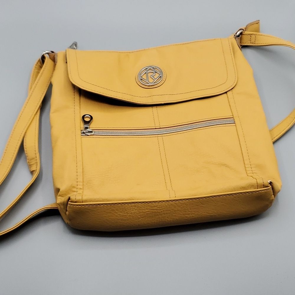 RELIC YELLOW GOLD CROSSBODY BAG WITH PHONE SLOT